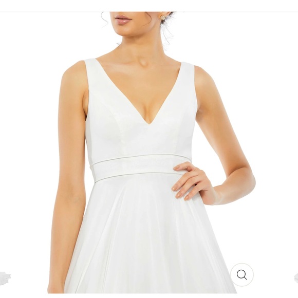 Mac Duggal WHITE LAYERED TULLE CHIFFON BALL GOWN Size 0 NWT - Picture 3 of 4